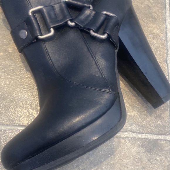 Brand new black boots. Stacked heel, tall leg, inside leg zipper. - Picture 3 of 5